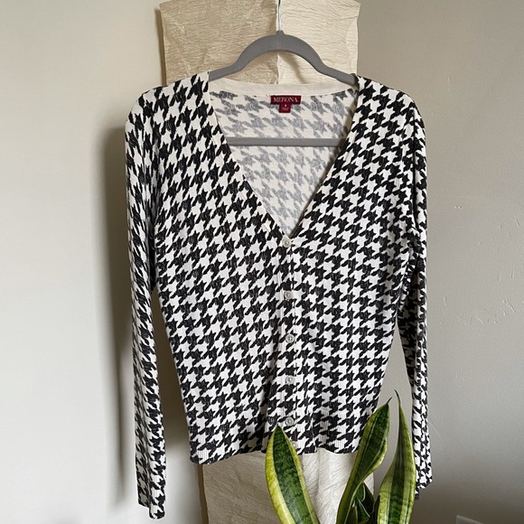 Houndstooth Tight Cardigan - Picture 4 of 13